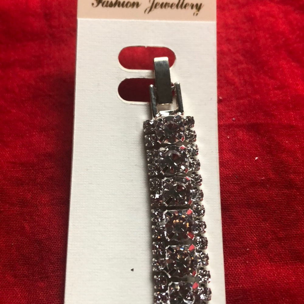 Brand new rhinestone bracelet